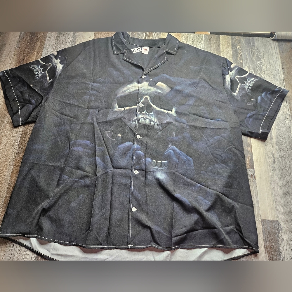 HALLOWEEN Hoo Men's Button Down Size 5X Skull